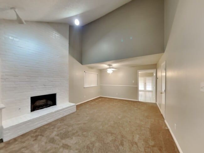 Photo - No Application Fee* $500.00 off 1st months...