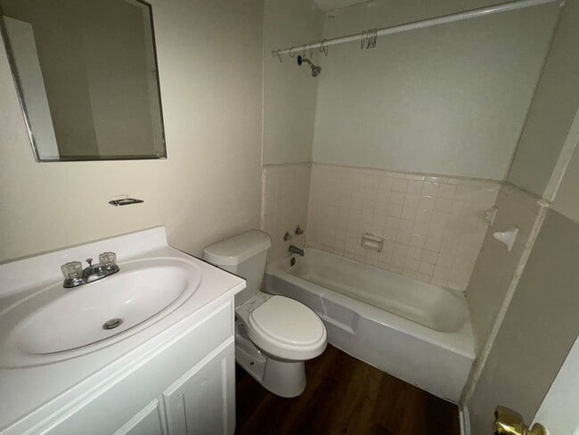 100 Wadsworth St NE Unit 100 Apartment B