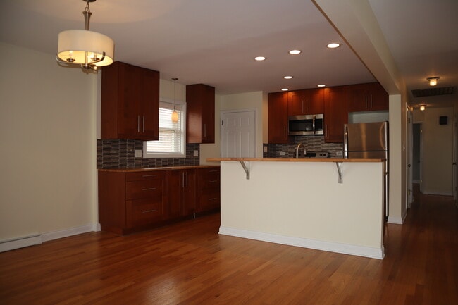 Photo - 3112 W 101st Pl