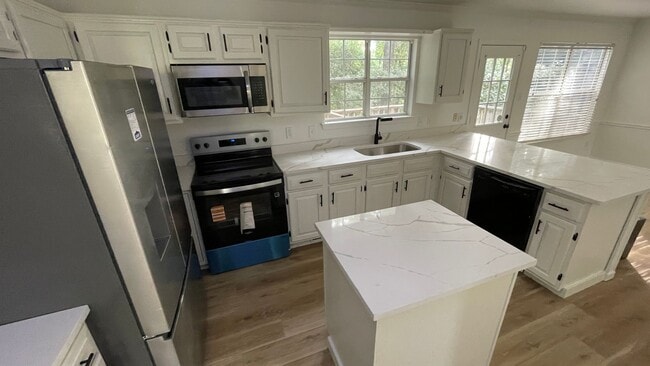 Photo - Beautiful 3 Bed / 2.5 Bath home in WLR!