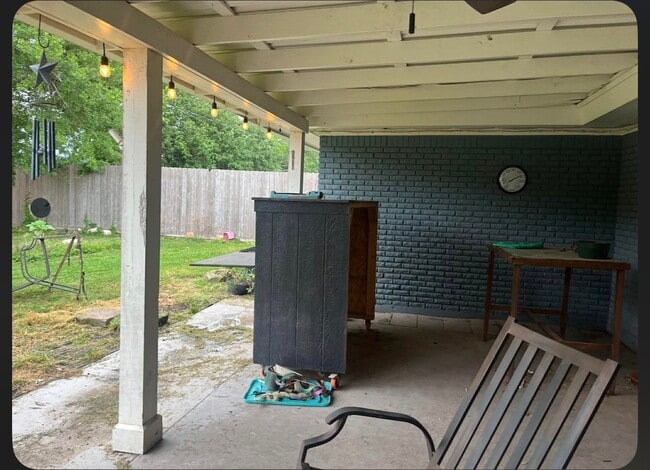 Photo - 560 Gardenia Ave