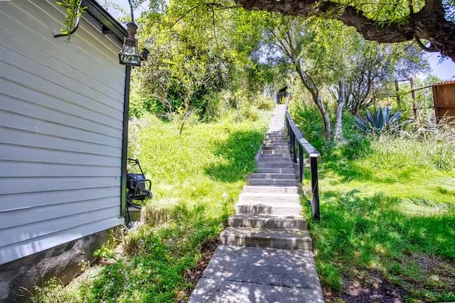 2597 Dearborn Dr