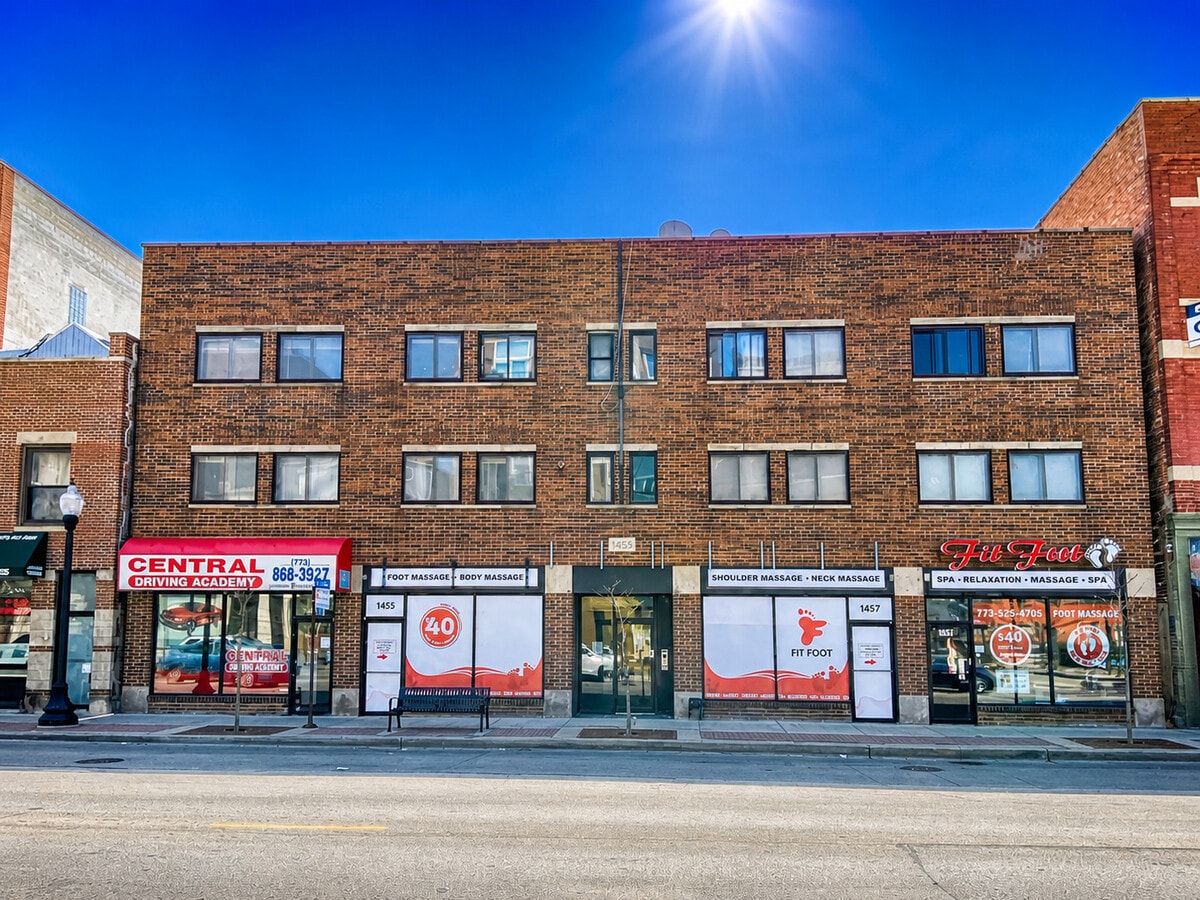 Photo - 1455 W Fullerton Ave Unit 203