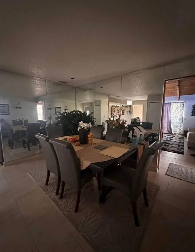 Photo - 257 S Fairbairn Dr