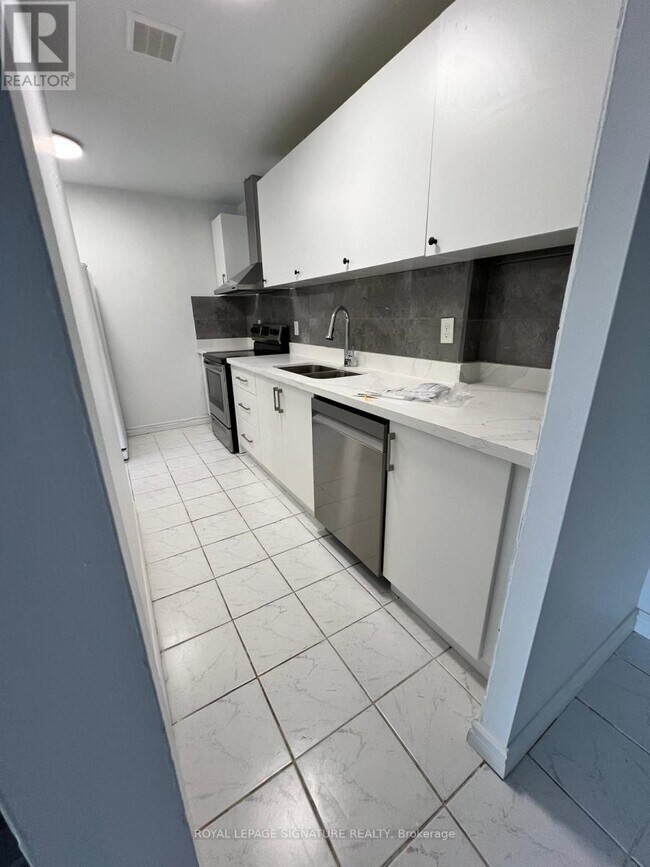 Photo - 100 Mornelle Ct