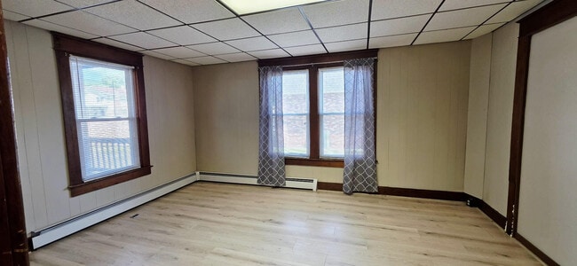 Photo - 198 Broadway Unit 1