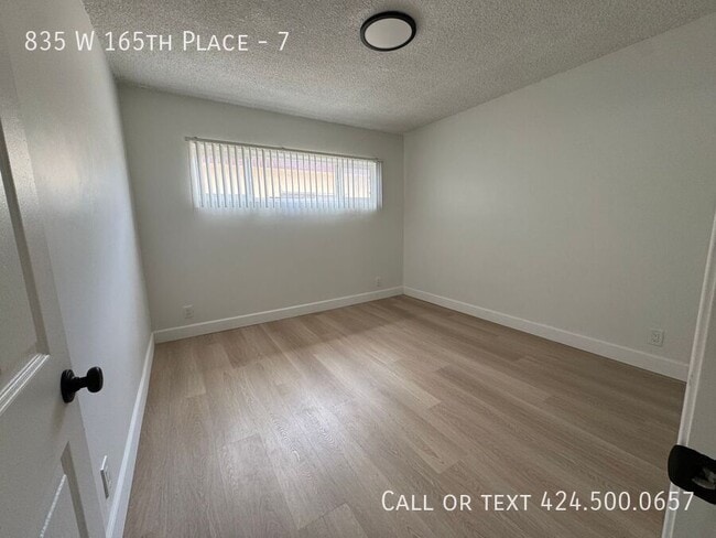 Photo - 835 W 165th Pl Unidad 7