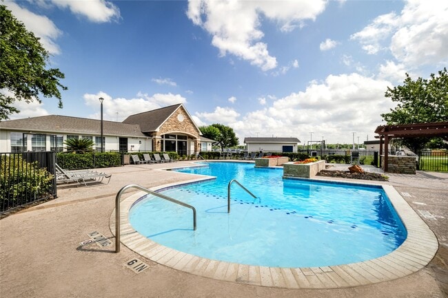 Building Photo - 3419 Fountains Dr Unit 1506