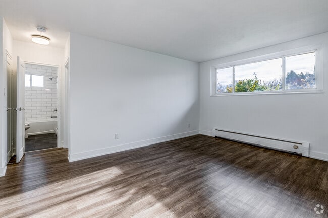 1 chambre, 1 salle de bain - 59 m² - Salon - 5-19 Amos Avenue & 340-358 Erb Street West