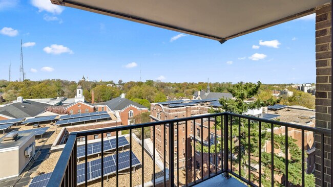 Balcony - Connecticut Heights