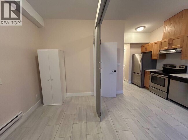 191 E 11th Ave Unit 4XX