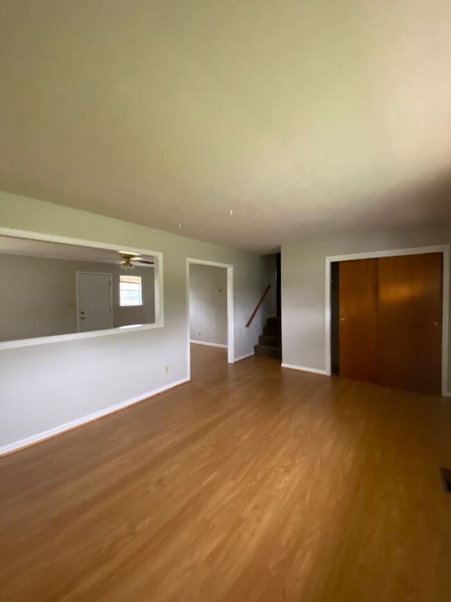 Photo - 1440 Taylors Chapel Rd
