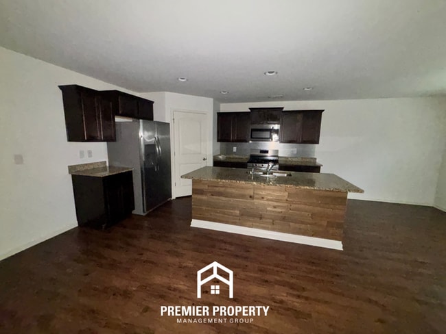 Photo - Beautiful 3BR/2.5BA Bessemer Home with Granite Kitchen, Fireplace & Covered Patio