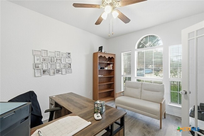 Photo - 1410 Katie Lynch Dr