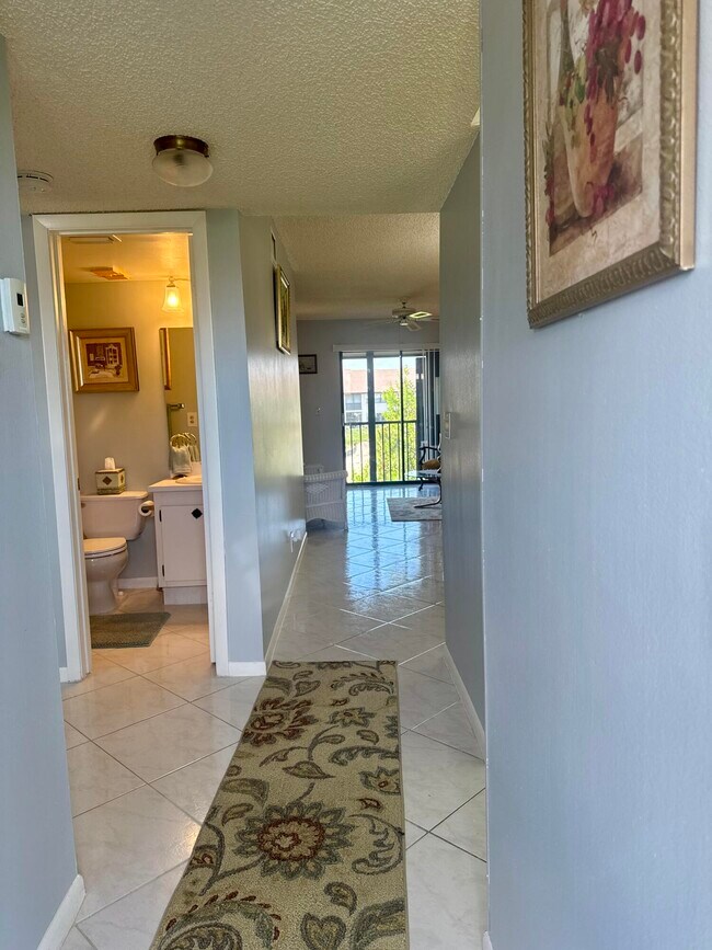Photo - 7214 Golf Colony Ct Unidad 205