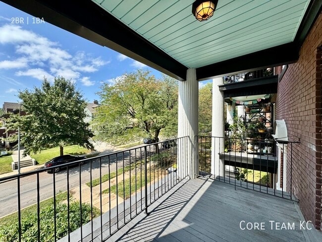 Building Photo - 4345 Harrison St Unit 4347-2S Rental