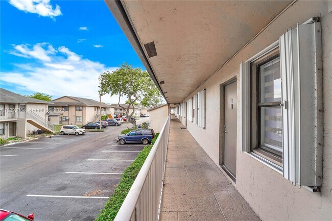 Photo - 7668 SW 152nd Ave Unit 2-211