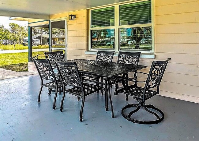 Photo - 191 E Wentworth St