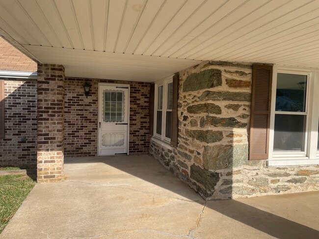 Photo - 1 Floor Living on 1/2 Acre, 4 Bedrooms/1 Bath, Garage-Dallastown SD