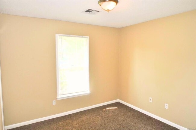 Photo - 2737 S Wallace Dr