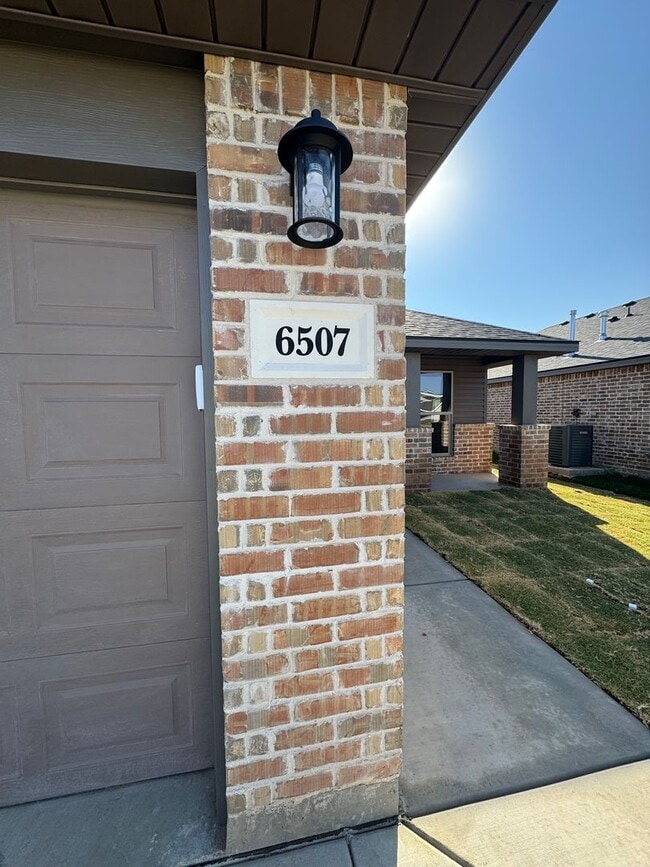 Photo - Brand Newer Construction 3/2/2