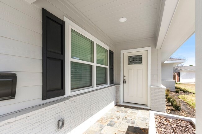 Photo - 10218 Moorberry Ln