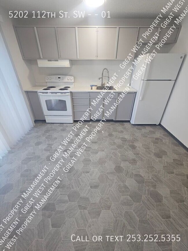 Photo - 5202 112th St SW Unit 01