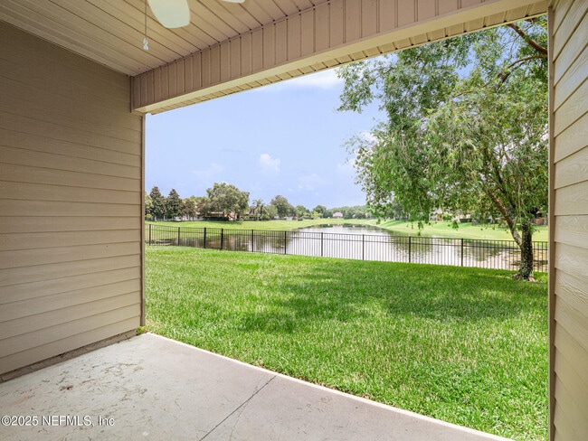 Photo - 1228 Loch Tanna Loop