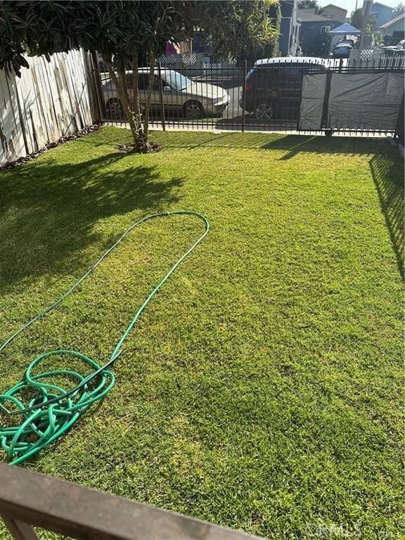 Photo - 1667 E 111th St