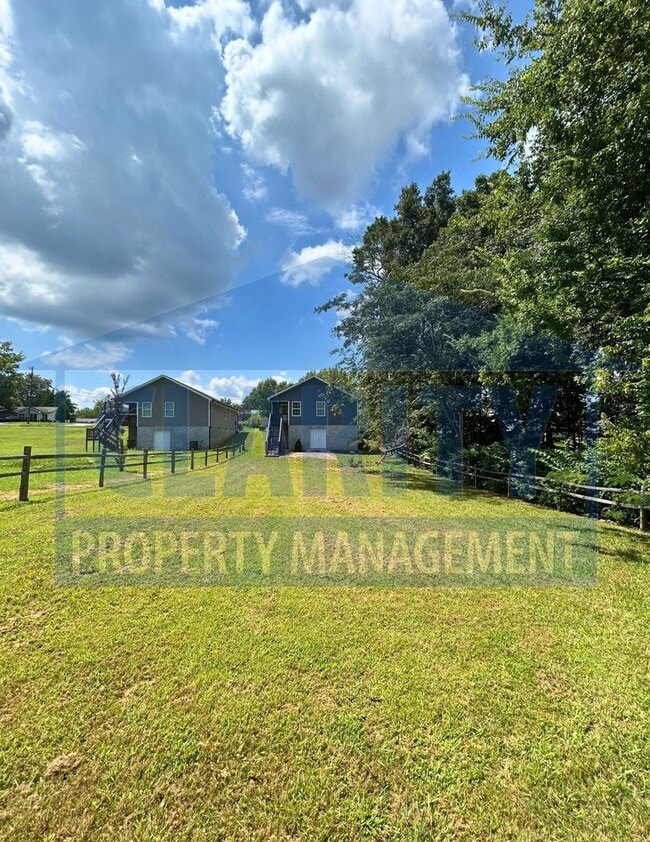 Photo - 2707 SE Woodland Dr