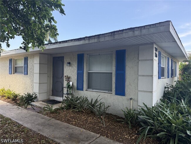 Building Photo - 1124 Highlands Dr