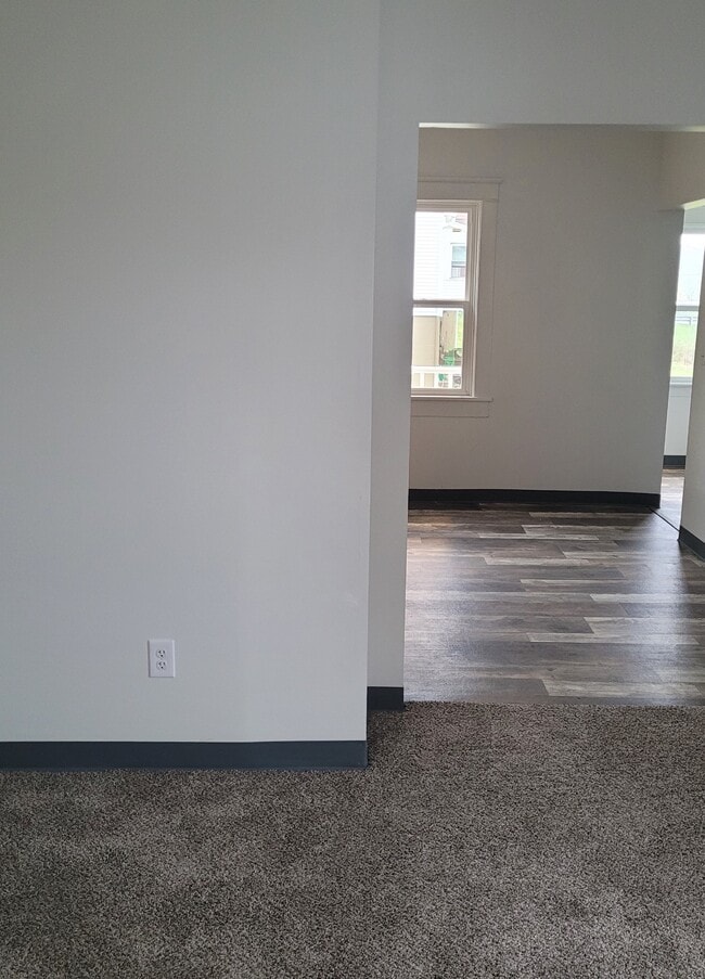 Building Photo - Bedford Street Unit 2