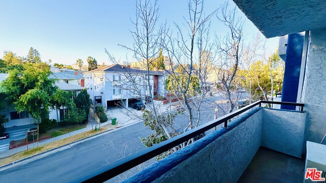 Photo - 10982 Roebling Ave Unit 466