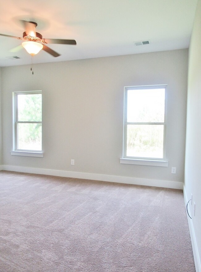 Photo - Home in Pleasant Grove... Available to View Now!!!