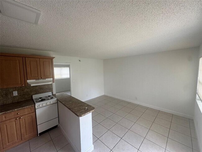 Photo - 5174 NE 6th Ave Unit 501