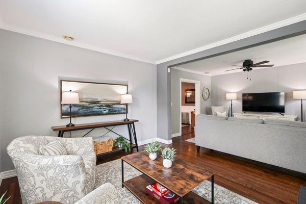 Photo - 753 Saint Clair St