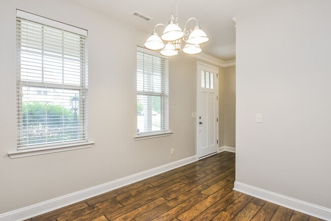 206 Callahan Trail
