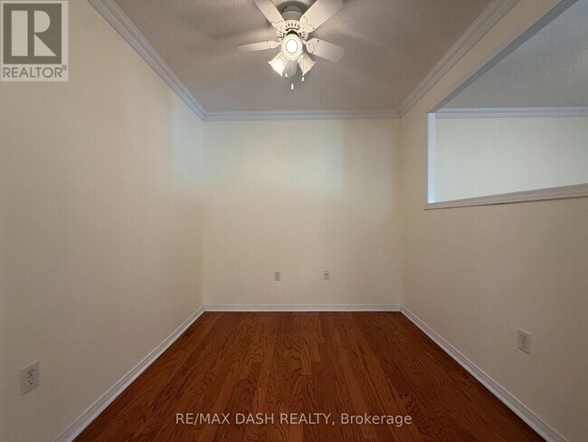 Photo - 17 Michael Power Pl Unit 106