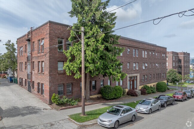 1305 E Denny Way Seattle, WA 98122