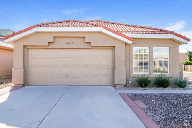 Building Photo - 6603 E Northridge St Rental