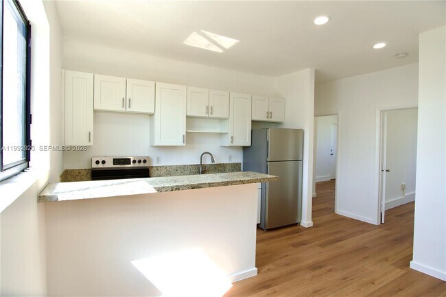 Photo - 337 SW 5th Ave Unidad 6