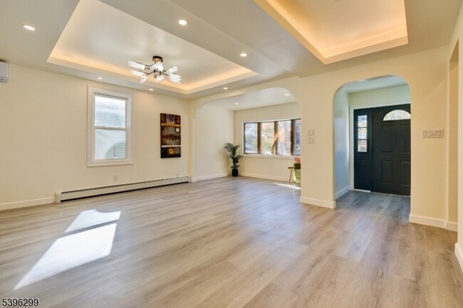 Photo - 58 Zeliff Ave