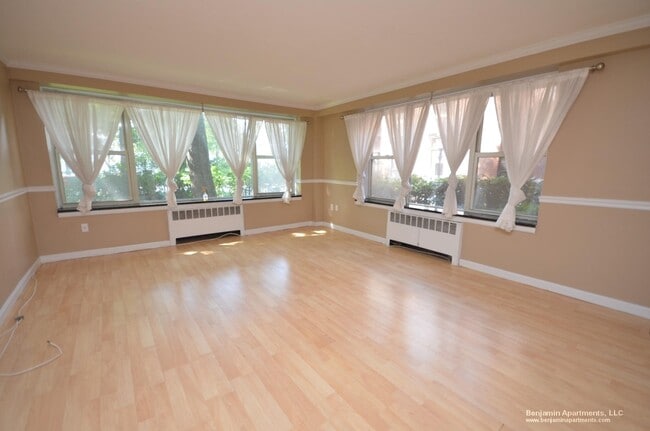 Photo - 145 Pinckney St Unit 135
