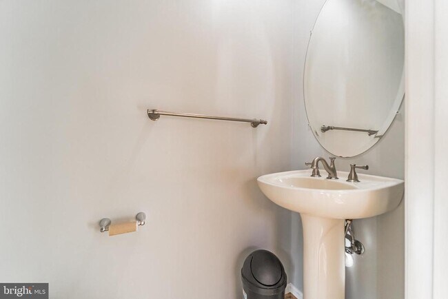 Photo - 4858 Lee Hollow Pl