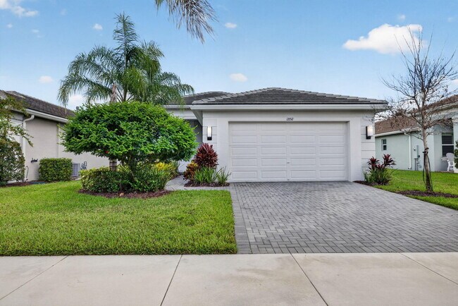 13352 SW River Rock Rd
