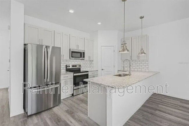 Photo - 621 SE 8th St