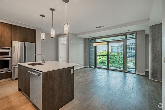 Building Photo - LUX 1BD, 1.5BA Lakehouse Condo with Balcony