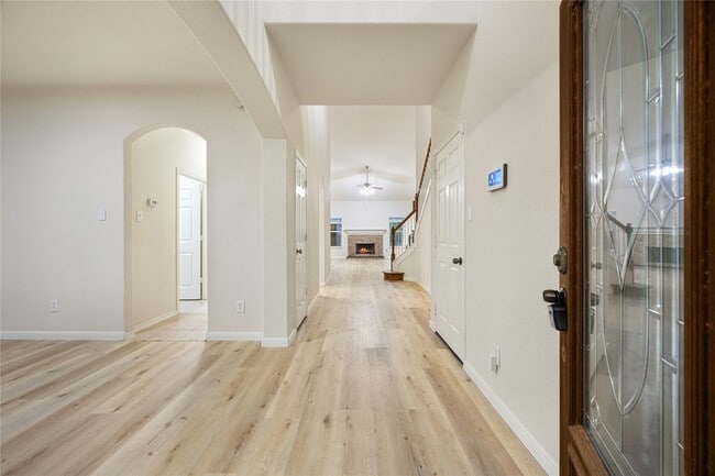 Photo - 21327 Colton Cove Dr