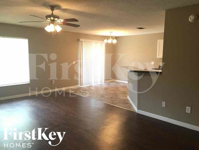 Photo - 455 Calhoun St