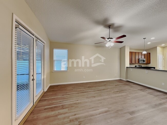 Photo - 500 Glendale Ln